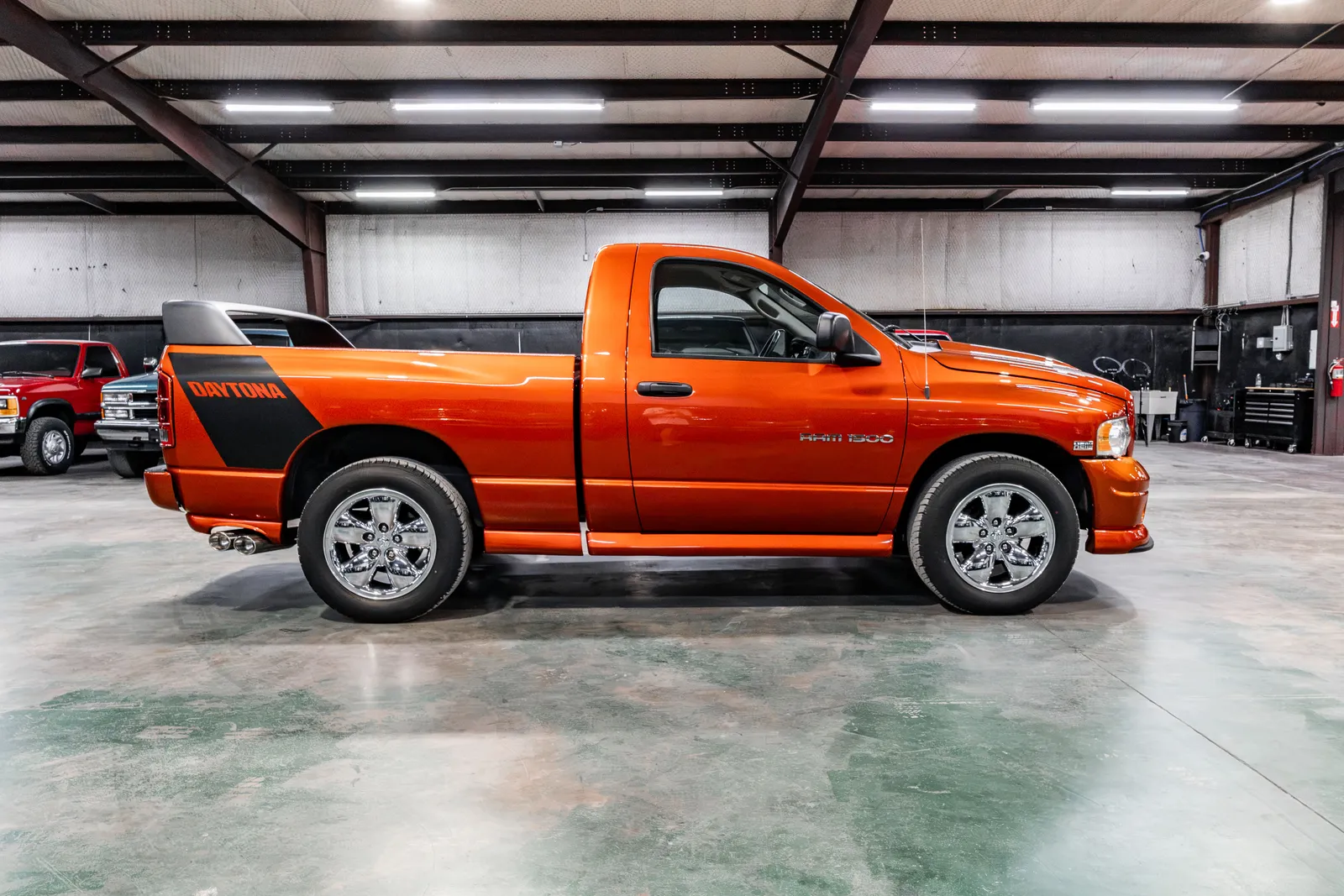 One Owner 2005-Dodge-Ram1500-TangerineMetallic-1D7HA16D35J627475--38A.jpg